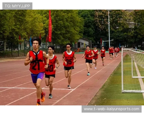 国际青少年体育节鼓励多项目交叉参与培养兴趣，青少年体育比赛